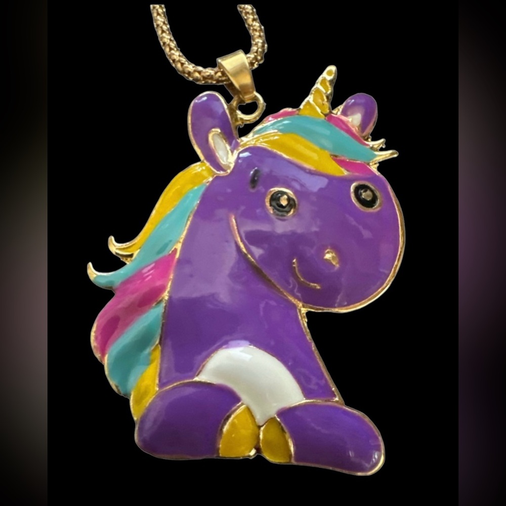 🦄 NWT! Enamel Purple Unicorn Necklace